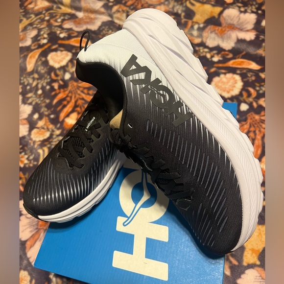 Hoka Shoes - NIB Hoka Rincon 3 Sneakers